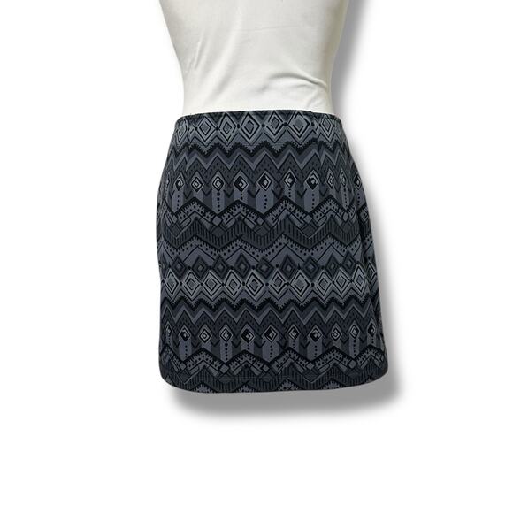 Athleta monarch geo print tech Black and Gray Mini Pencil Skirt fleece lined Sm - Picture 4 of 7
